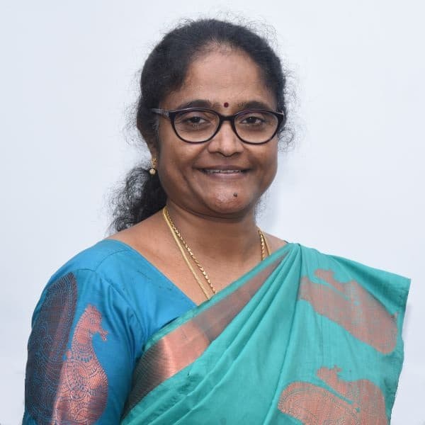 Dr. E Poovammal